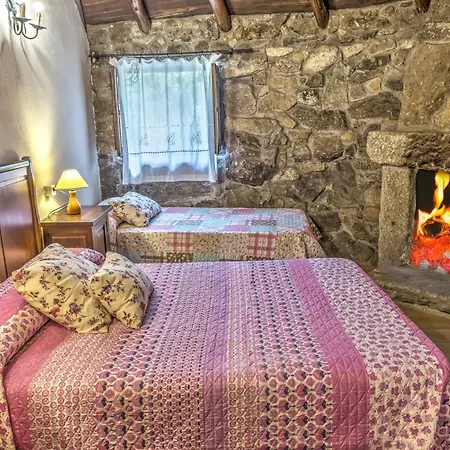 Casa di campagna Chozos Rurales El Solitario Banos De Montemayor