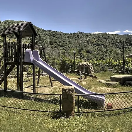 Chozos Rurales El Solitario Banos De Montemayor