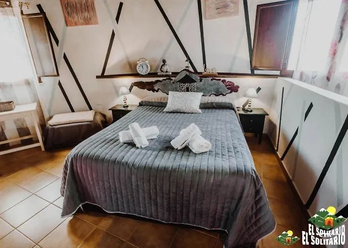 Chozos Rurales El Solitario Banos De Montemayor