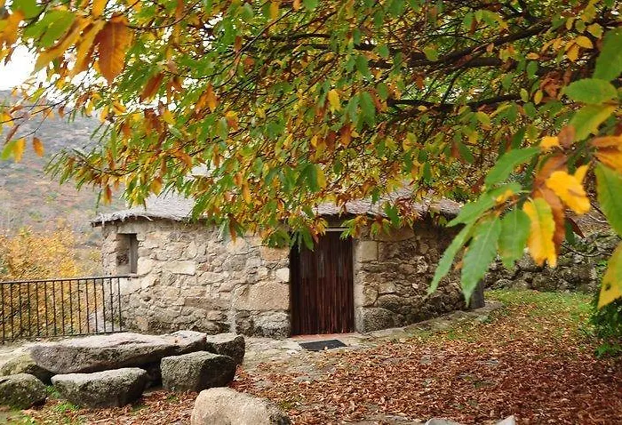 Chozos Rurales El Solitario Banos De Montemayor
